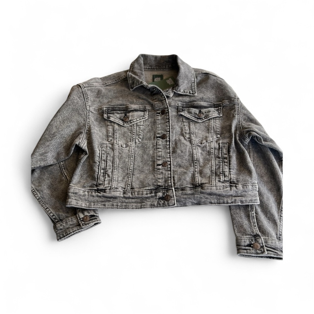 Wild Fable Distressed Gray Jean Jacket. Gray acid wash. NWT